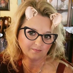 Meet your Posher, Sabrina